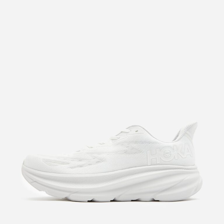 HOKA Clifton 9 in White - Size: 8