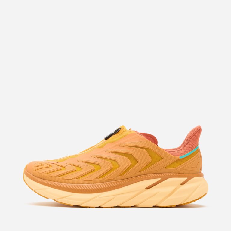 HOKA Project Clifton in Orange - Size: 9