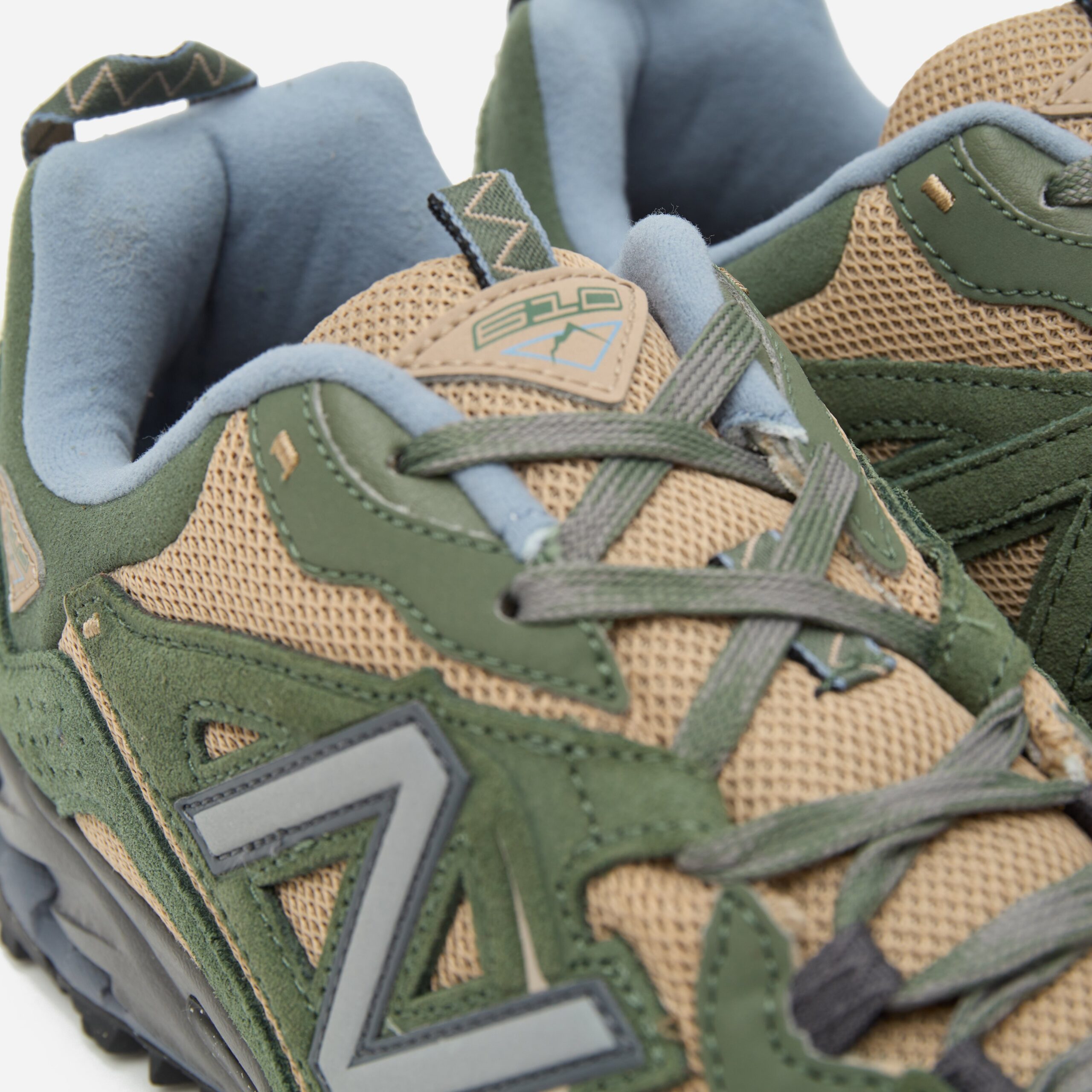 New Balance 610v1 in Green - Image 4