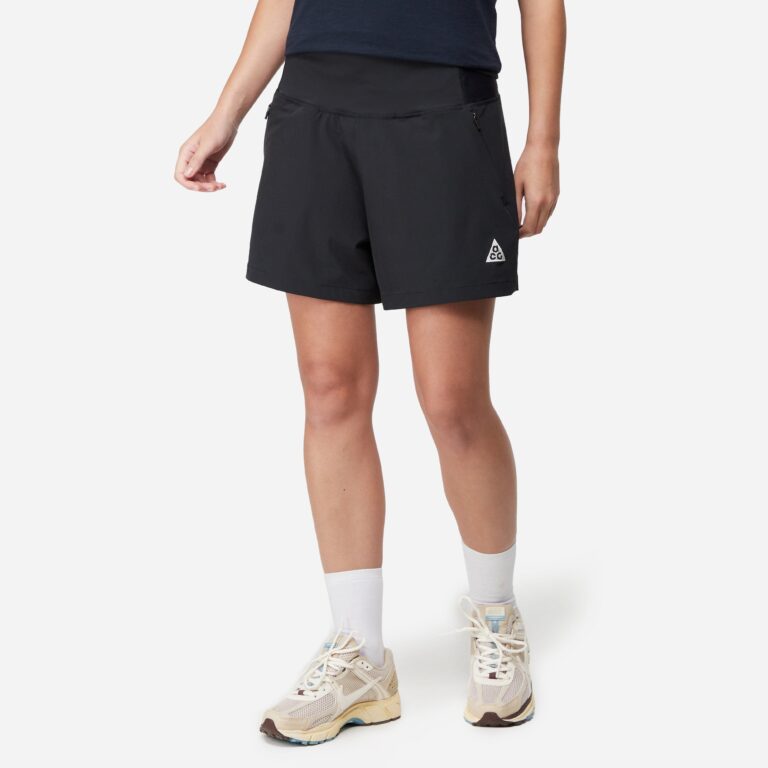 Nike ACG Sands Short Women's in Black - Size: XL