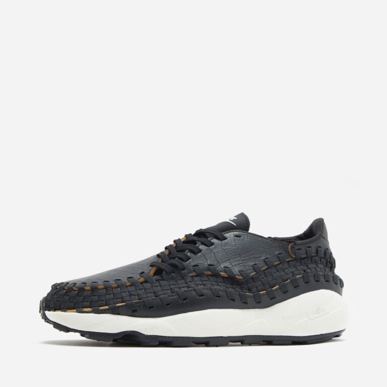 Nike Air Footscape Woven in Black - Size: 9
