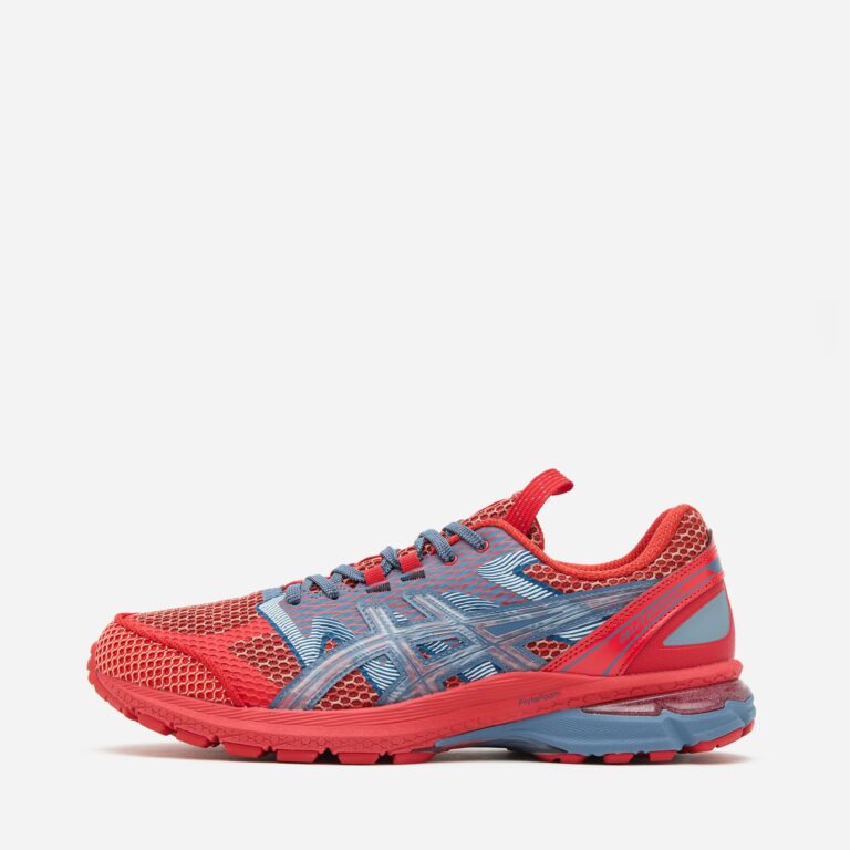 ASICS US4-S Gel-Terrain in Red - Size: 7.5