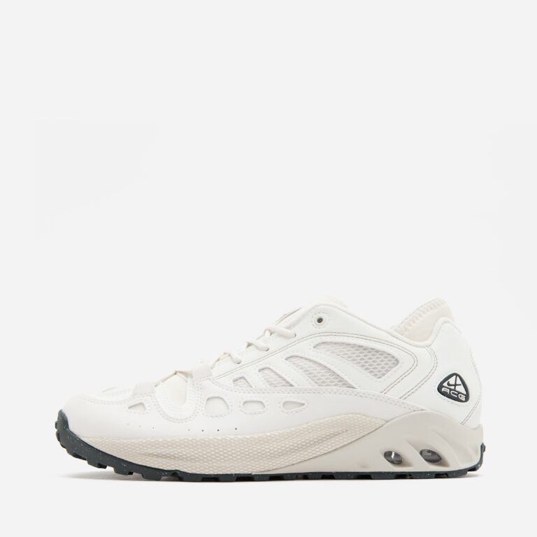 Nike ACG Air Exploraid in White - Size: 7