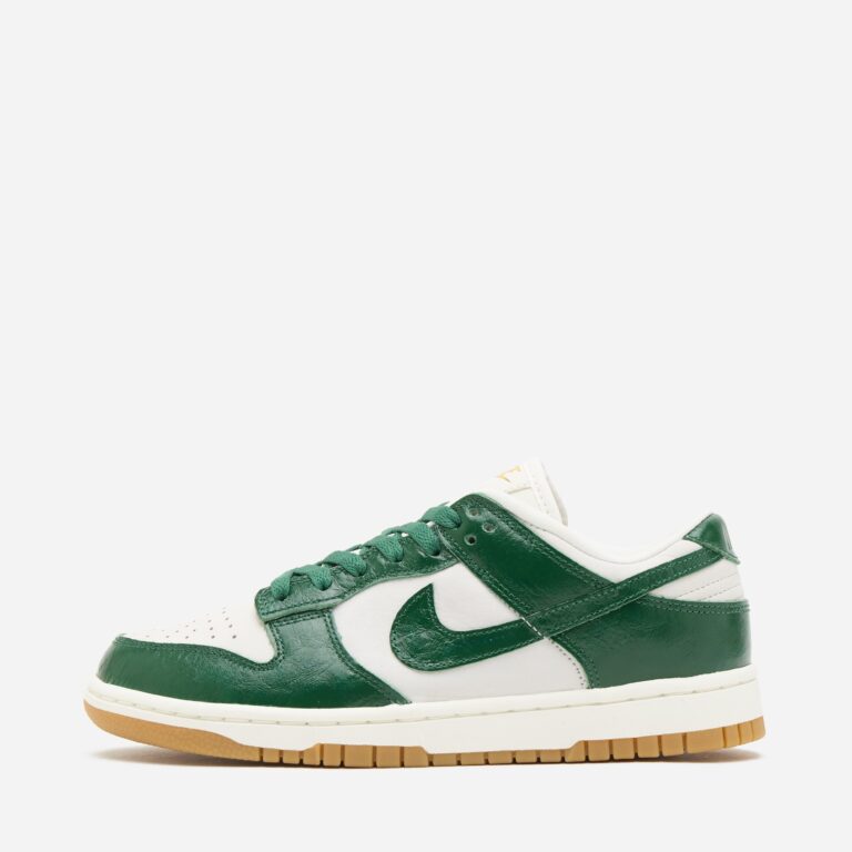 Nike Dunk Low Women's in Green - Size: 4