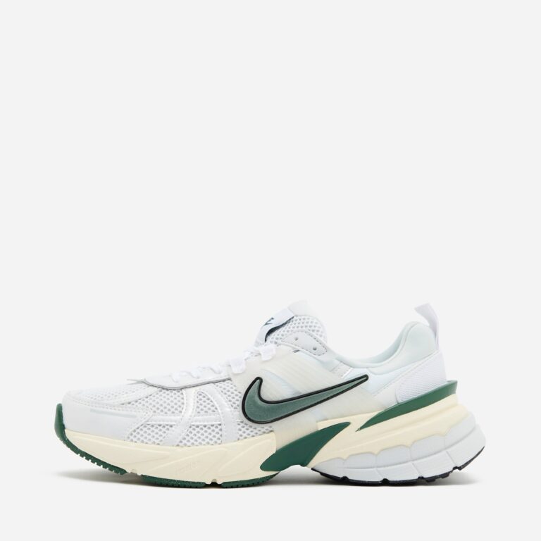 Nike V2K Run Women's in White - Size: 8