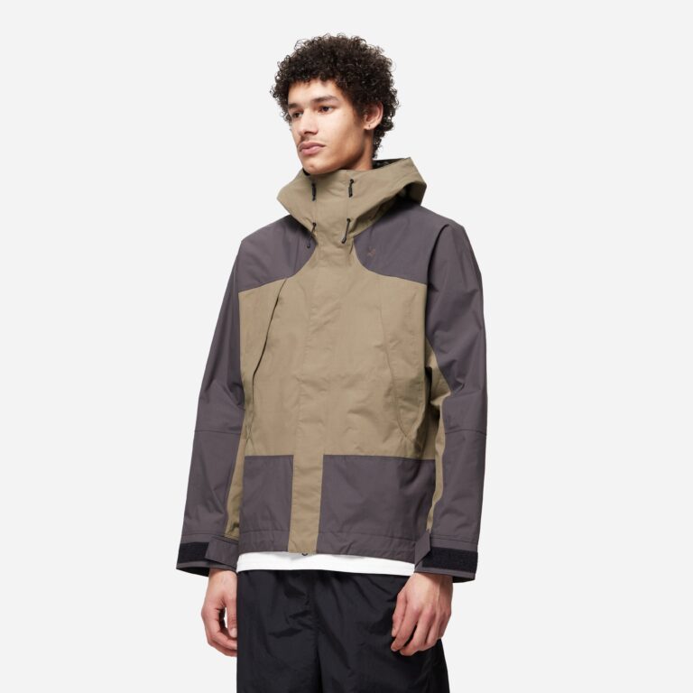 Goldwin PERTEX UNLIMITED 2L Jacket in Brown - Size: S