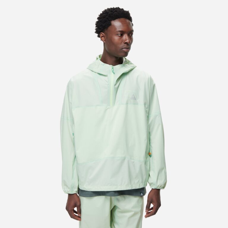Nike ACG 'Trail Snacks' Storm-FIT ADV Jacket in Green - Size: M
