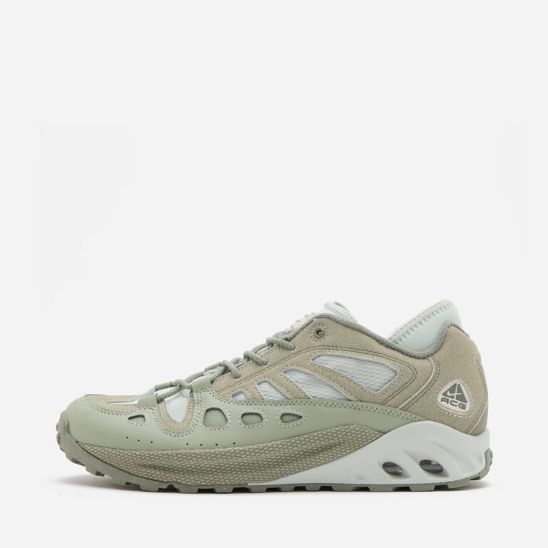 Nike ACG Exploraid in Grey - Size: 7