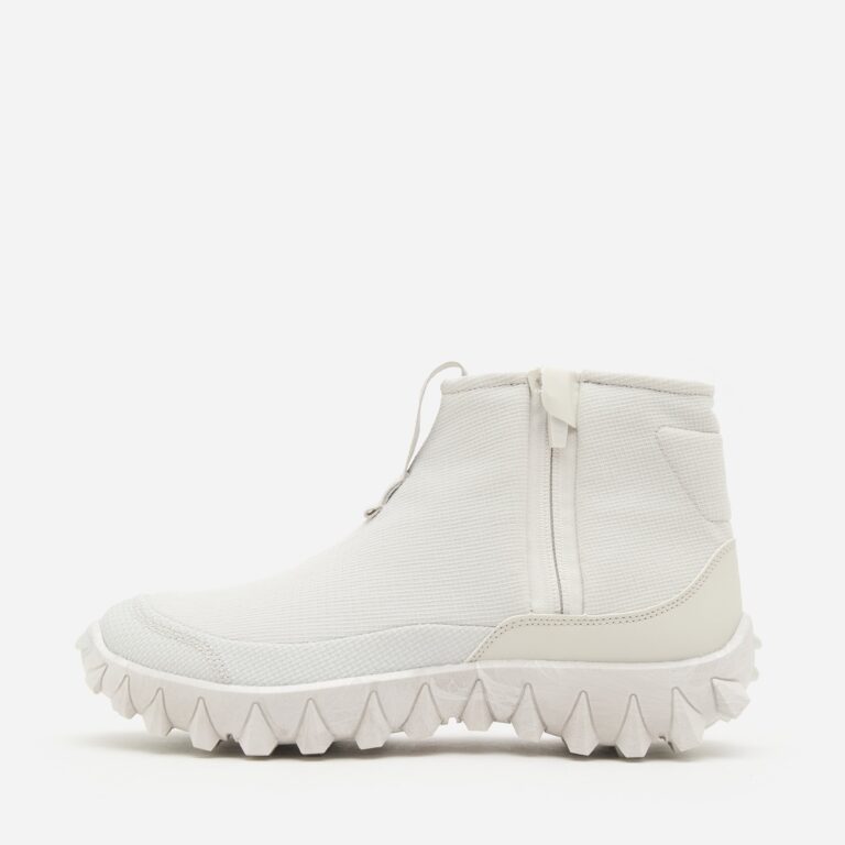 Salomon Snowclog Mid in White - Size: 8