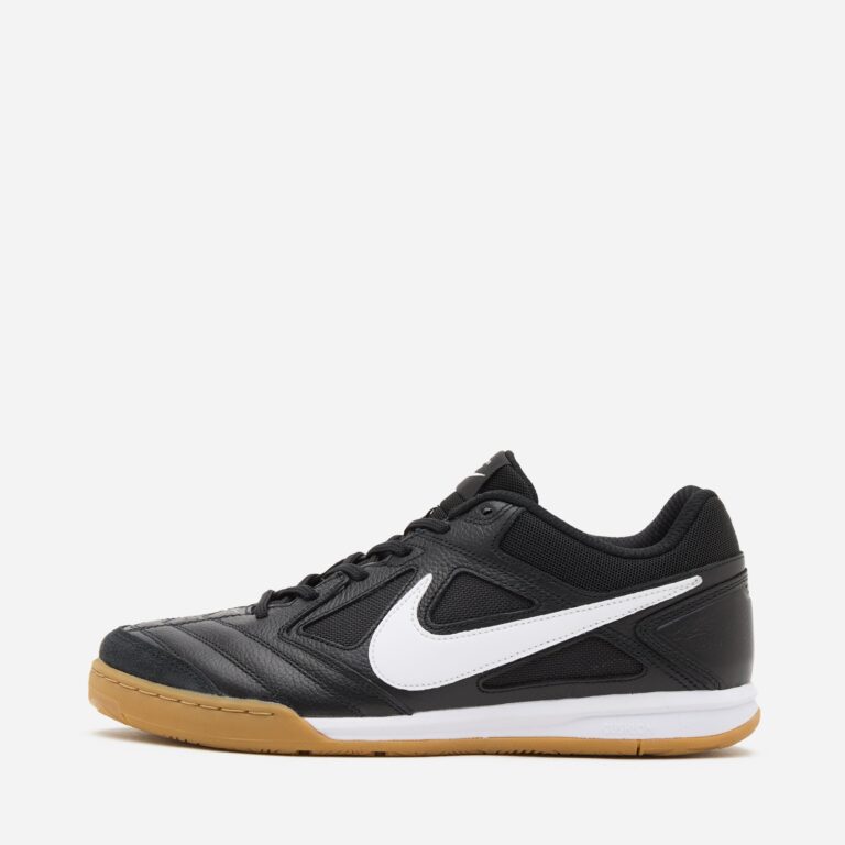 Nike Gato in Black - Size: 8