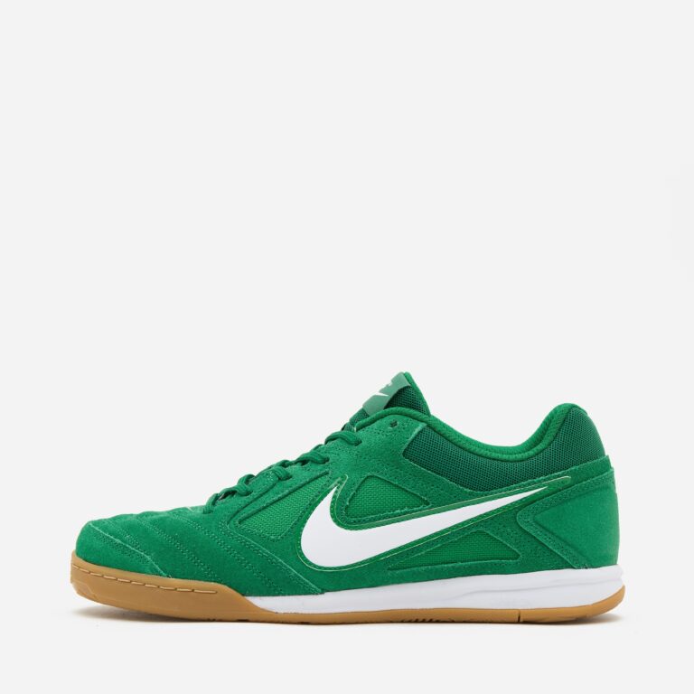 Nike Gato in Green - Size: 8