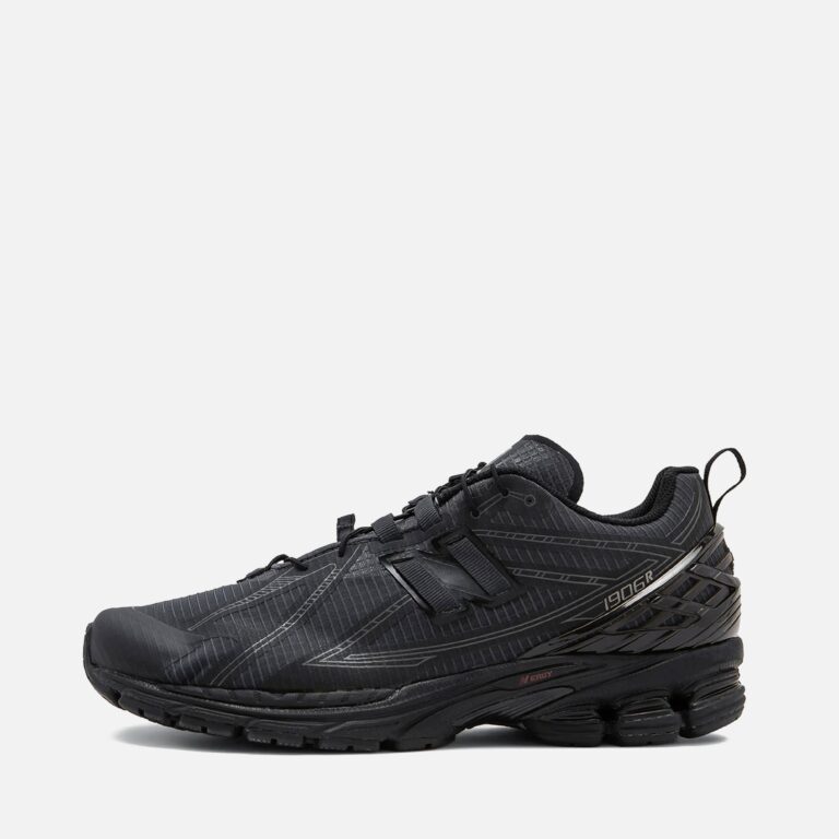 New Balance 1906R No-Sew in Black - Size: 9.5