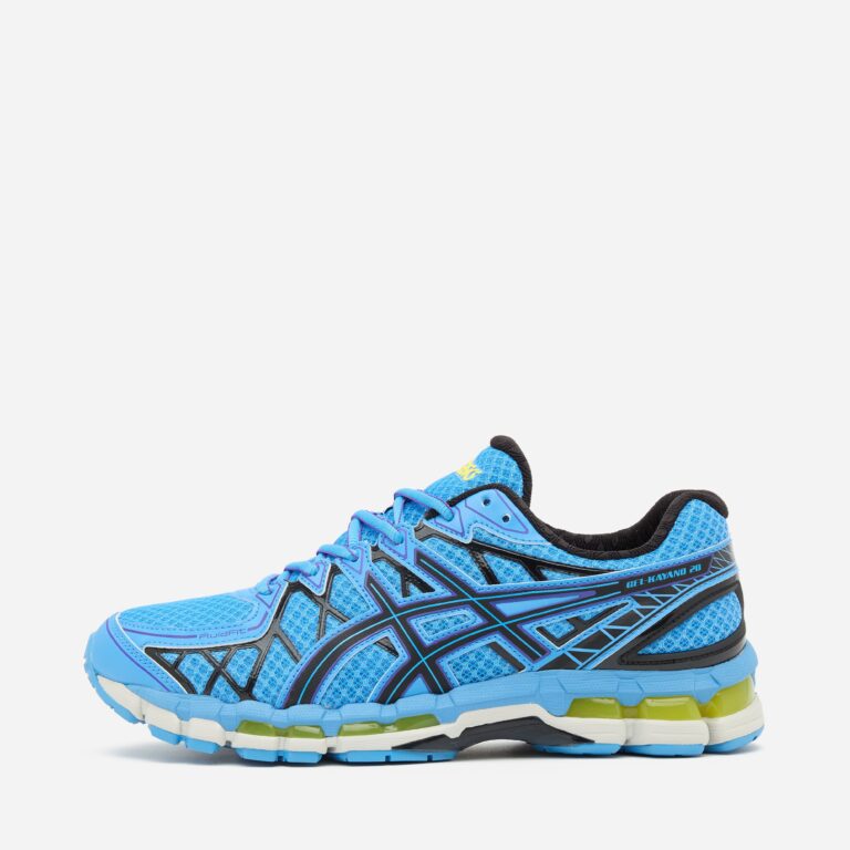 ASICS GEL-KAYANO 20 in Blue - Size: 7.5