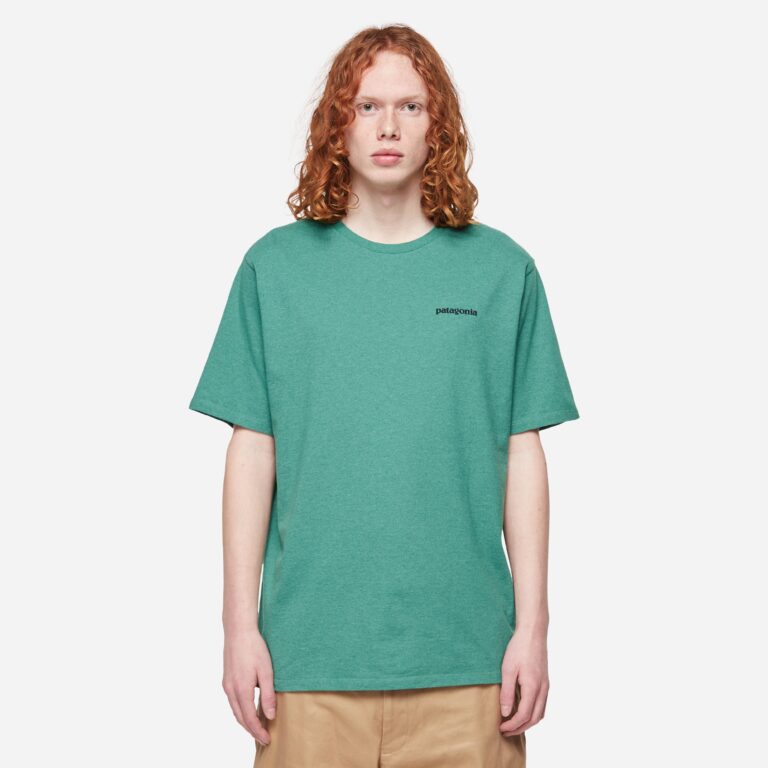 Patagonia P-6 Logo Responsibili-Tee in Green - Size: S