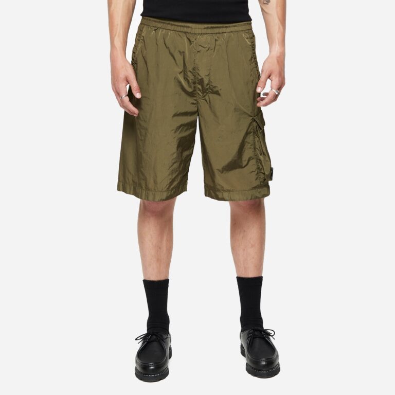C.P. Company Chrome-R Cargo Short in Green - Size: XL