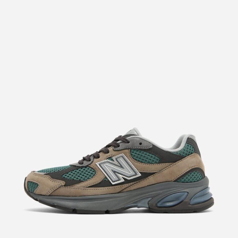 New Balance ABZORB 2010 Women's in Brown - Size: 6.5