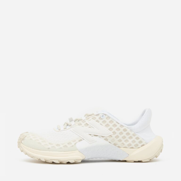 New Balance Minimus T10 in White - Size: 10.5