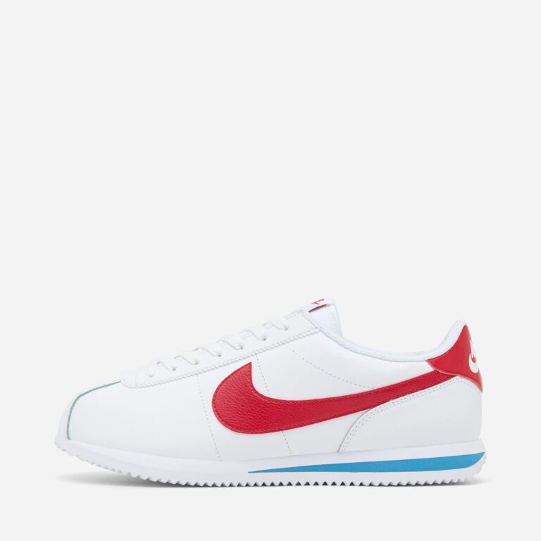 Nike Cortez in White - Size: 8