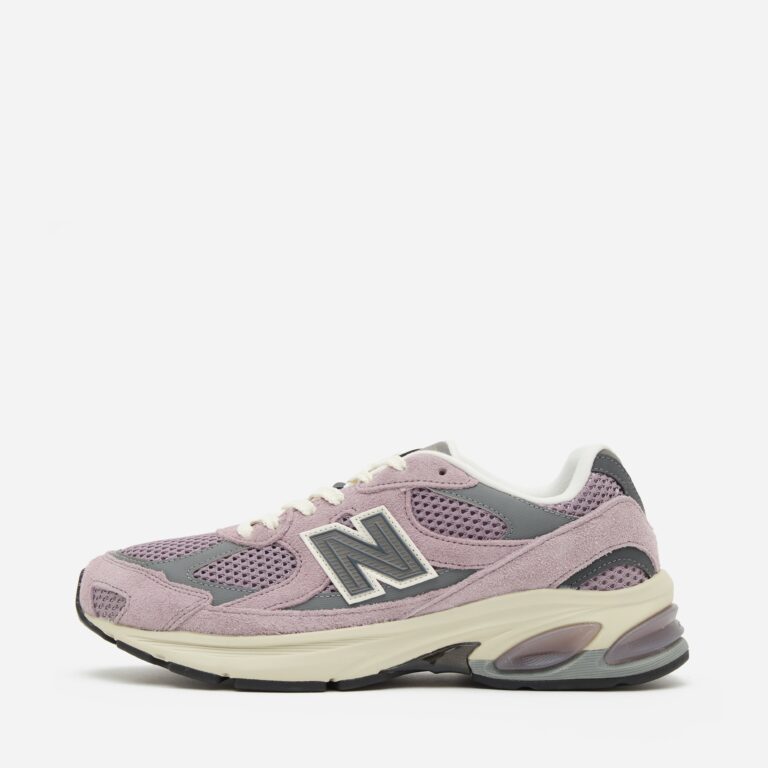 New Balance ABZORB 2010 in Pink - Size: 10