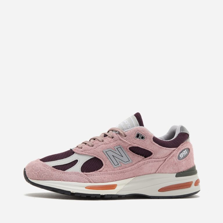 New Balance 991v2 Made in UK in Pink - Size: 8