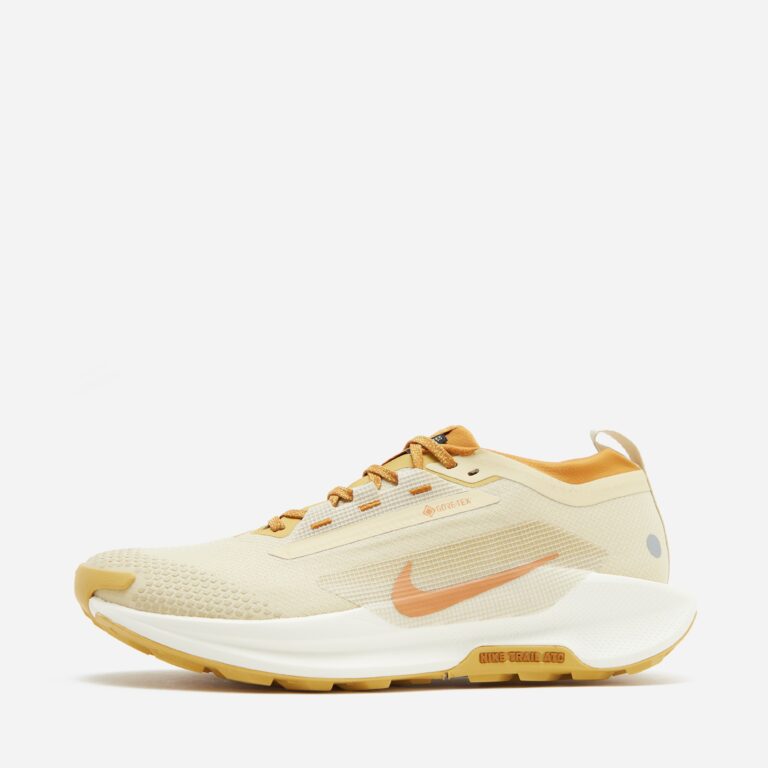 Nike Pegasus Trail 5 GORE-TEX in Yellow - Size: 7