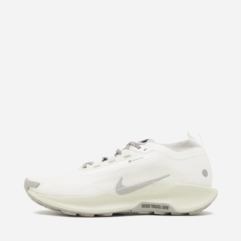 Nike Pegasus Trail 5 GORE-TEX in White - Size: 7