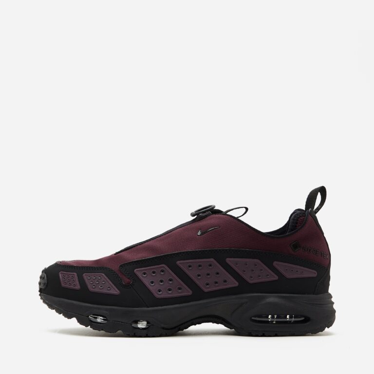 Nike Air Max SNDR GORE-TEX in Red - Size: 7