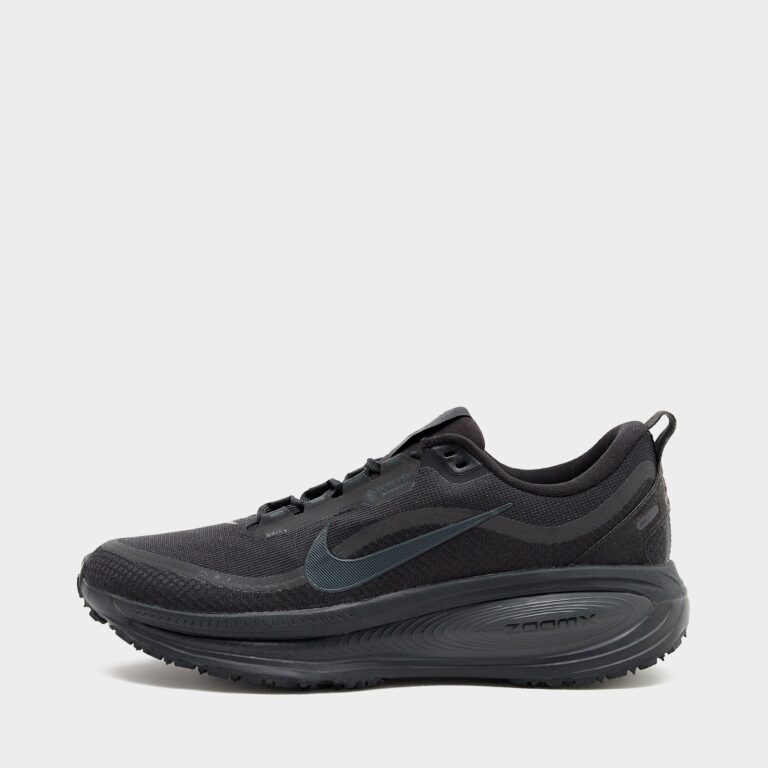 Nike Vomero 18 GORE-TEX in Black - Size: 10.5