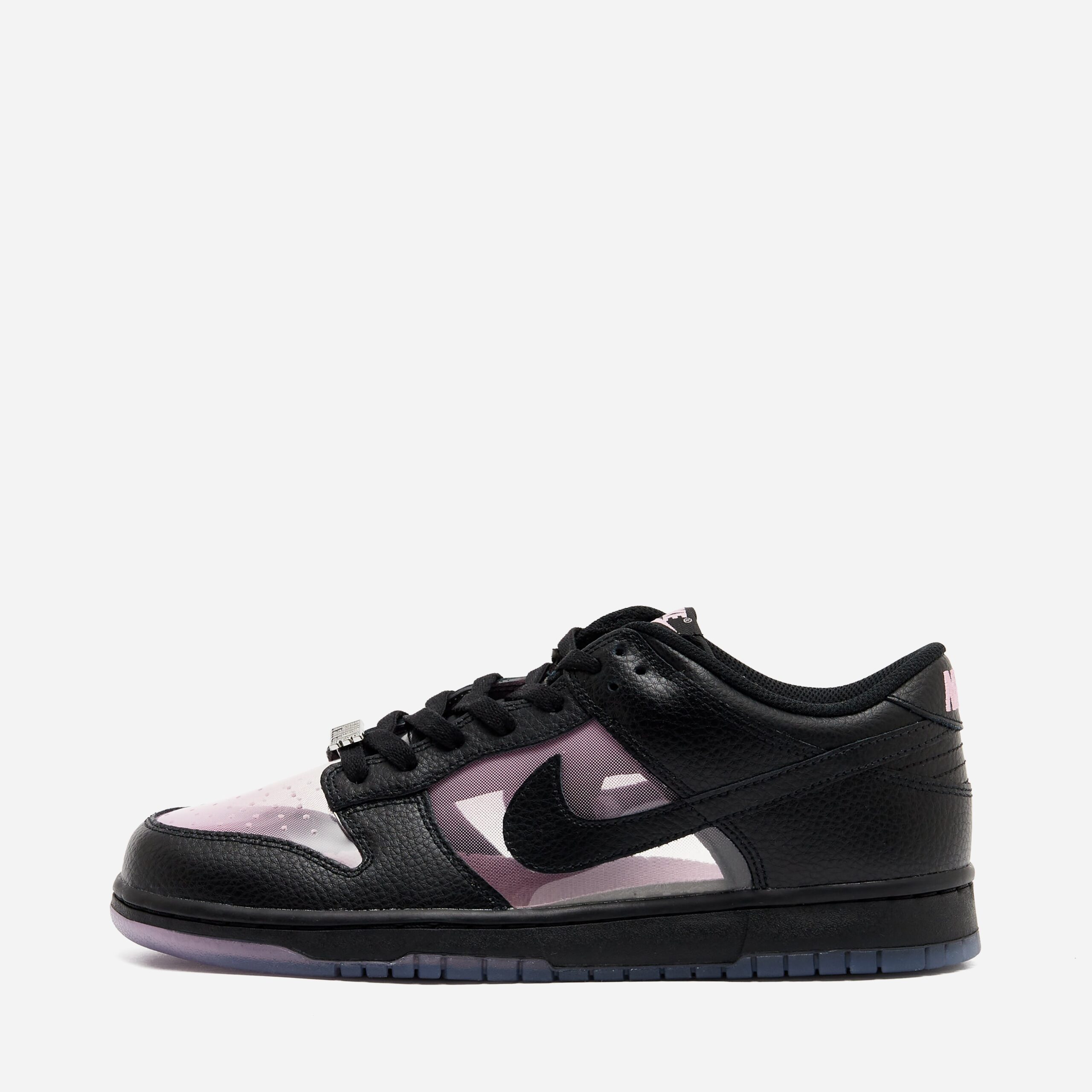 Nike Dunk Low in Black - Size: 9.5