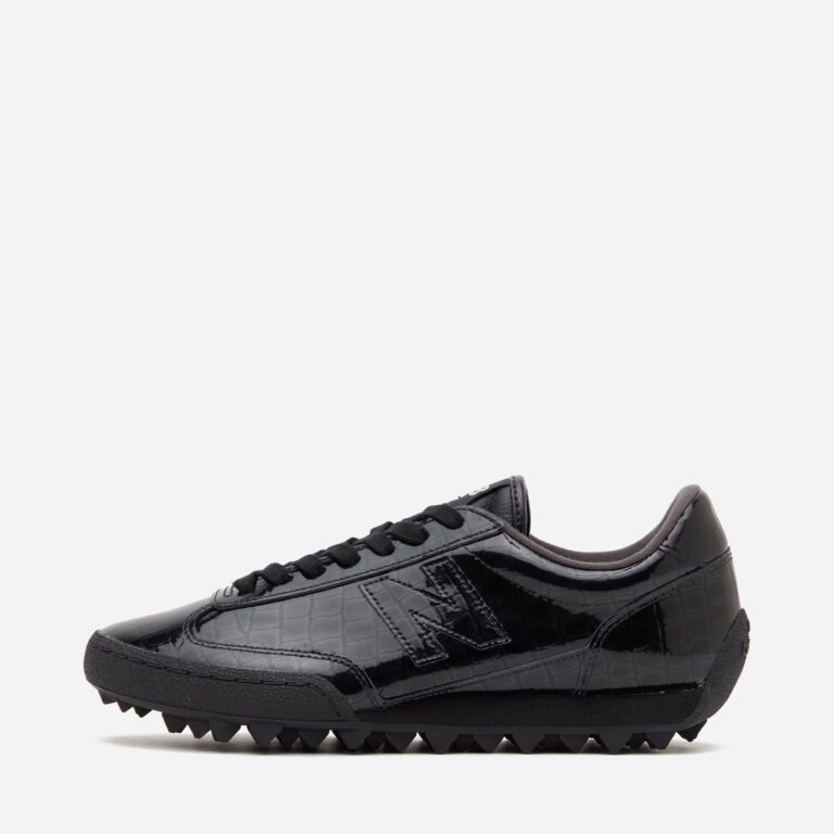 New Balance Gator Run in Black - Size: 8.5