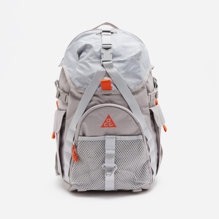 Nike ACG 'DAYMAX' Backpack in Grey - Size: One Size