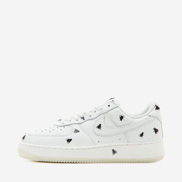 Nike Air Force 1 'Houseflies' in White - Size: 6.5