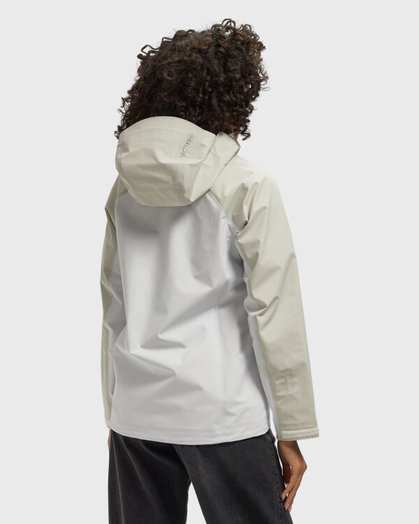 Arc´teryx WMNS Beta Jacket Sea Salt/Arctic Silk