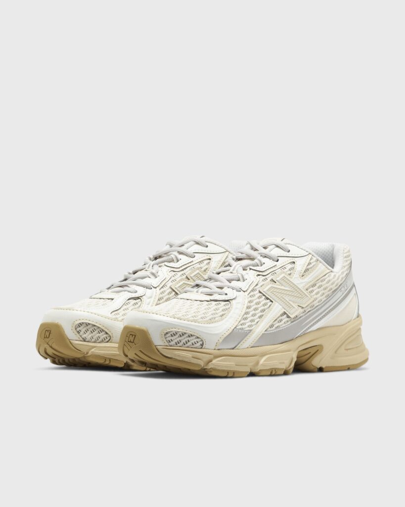 New Balance 740 beige