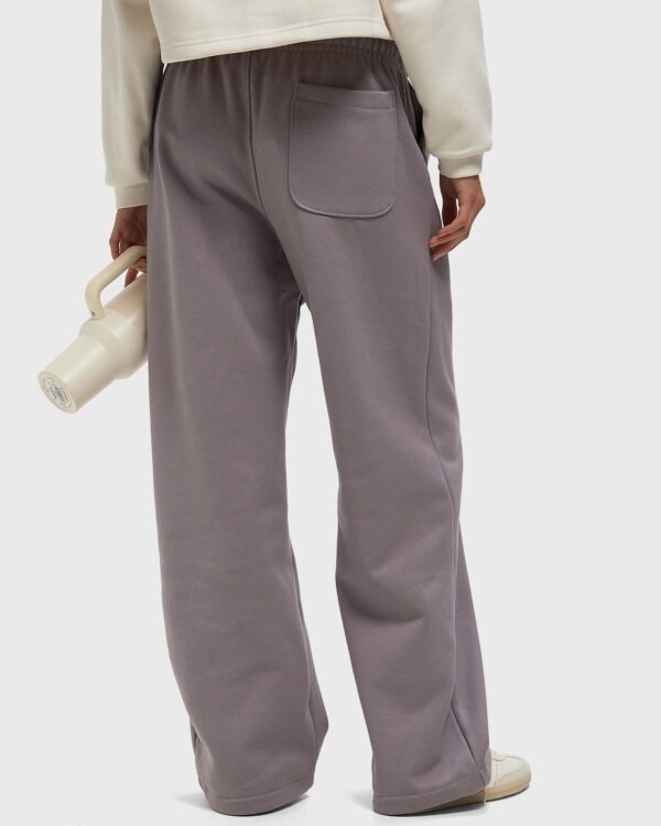 The North Face W TNF Red Box Sweatpants grey