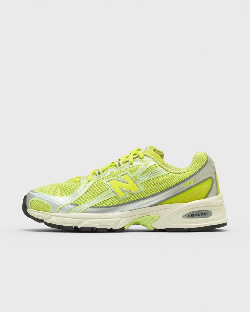 New Balance 740 Trainers Timberwolf U740N8QA