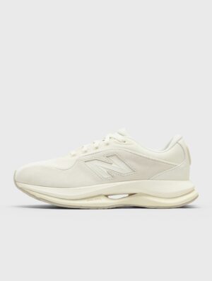 New Balance TF100 Trainers Angora UTFOA4U0