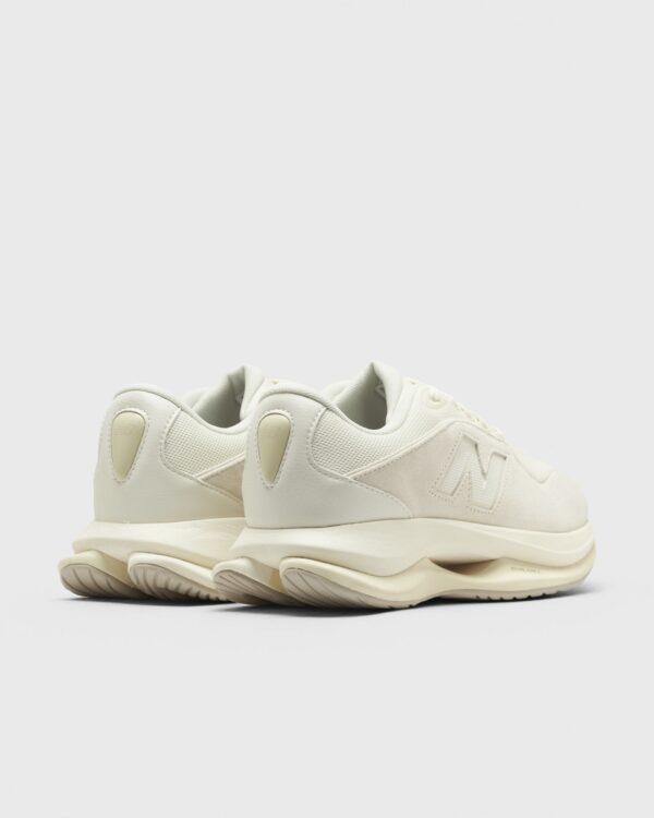 New Balance TF100 Trainers Angora UTFOA4U0