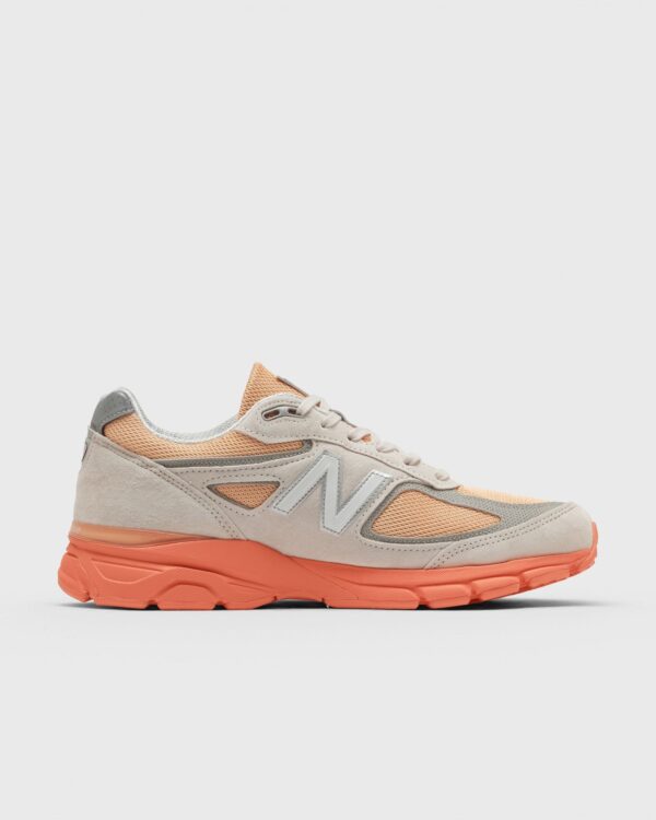 New Balance Made in USA 990v4 Trainers Moonbeam U990MO4