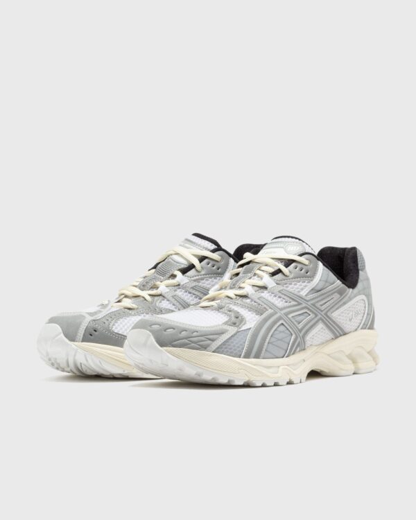 ASICS X MIN-NANO GEL-NIMBUS 10.1 Trainers WHITE/SHEET ROCK 1203A673-100