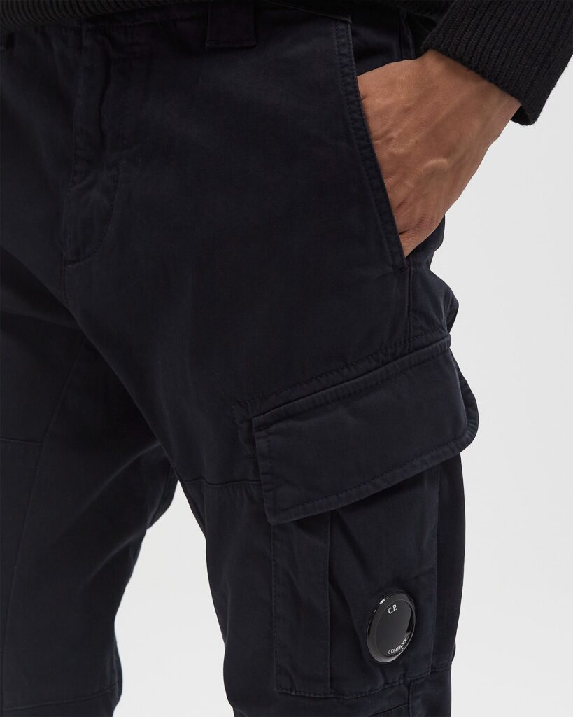 C.P. Company Stretch Sateen Ergonomic Lens Cargo Pants Black RFCMPA731A005529G-888