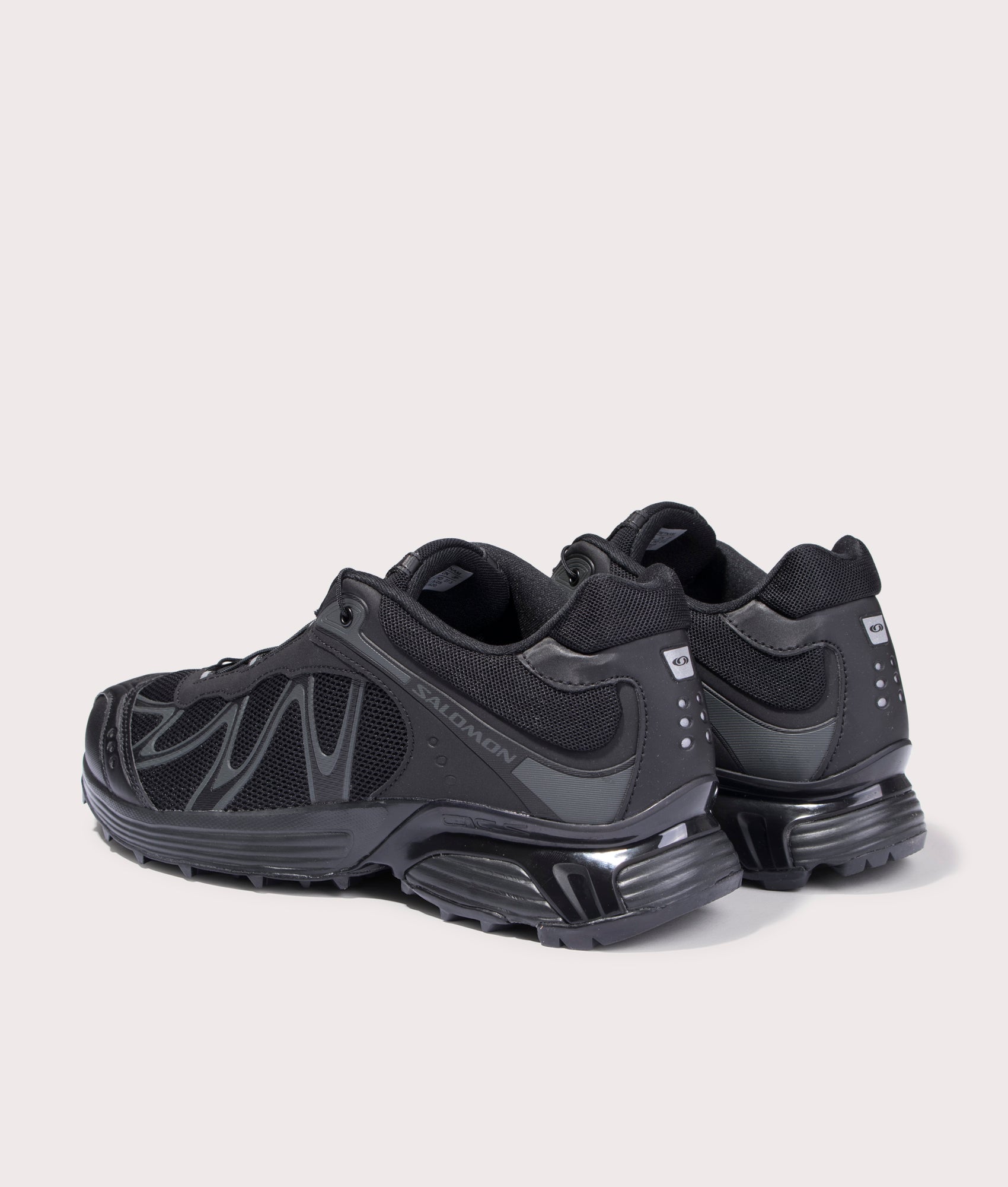 SALOMON XT-WHISPER Trainers Black/Black/Asphalt