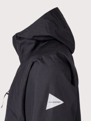 and wander 2.5L Hiker Rain Jacket Black