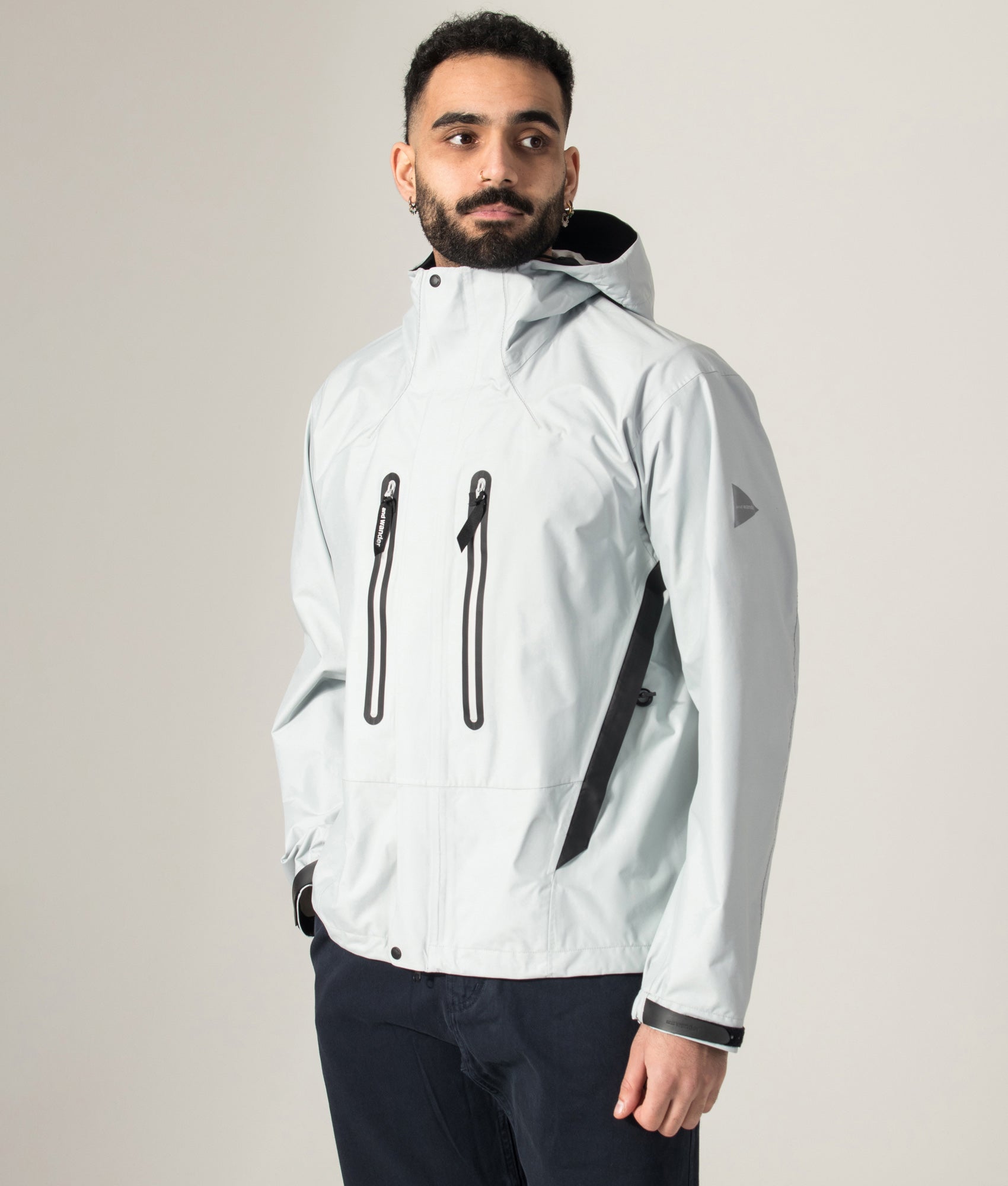 and wander 2.5L Hiker Rain Jacket Light Gray