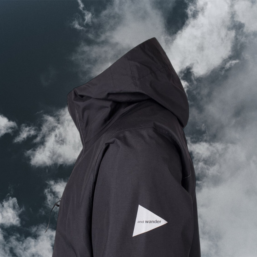 and Wander 2.5L Hiking Jacket