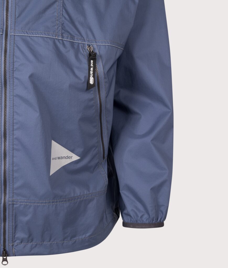 and wander Regular Fit Pertex® Wind Jacket 122 Indigo Blue