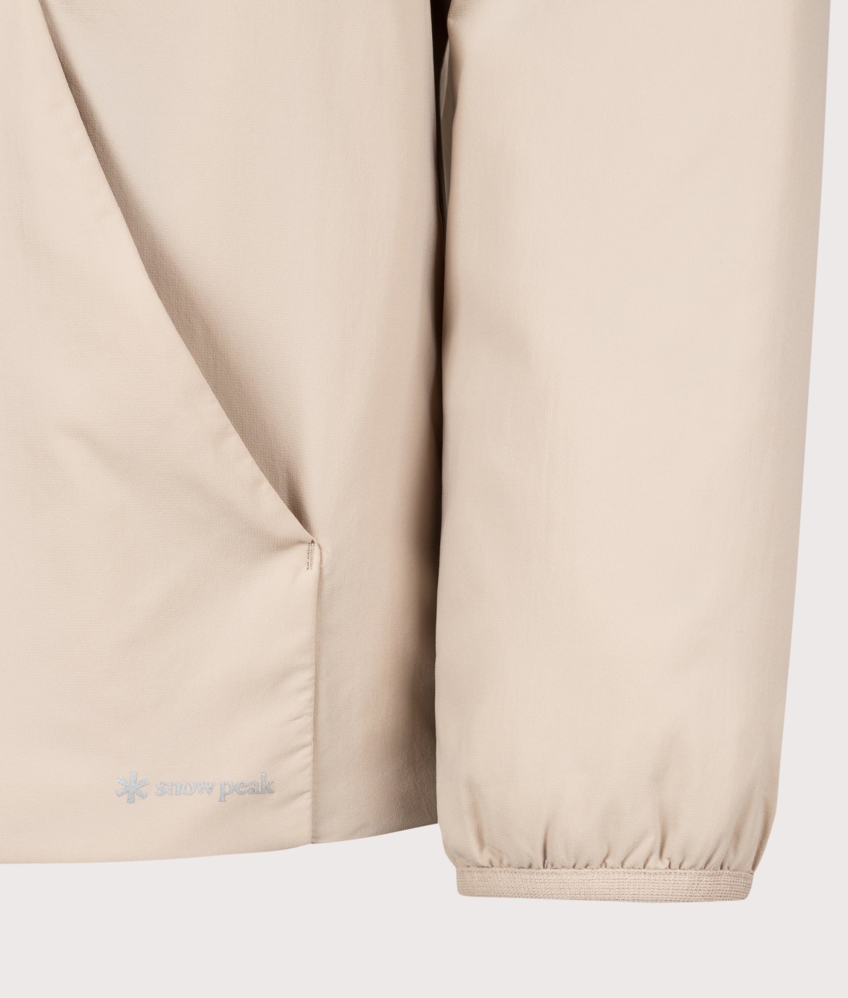 Shop the very latest arrivals from Snow Peak now at MYRAIL.