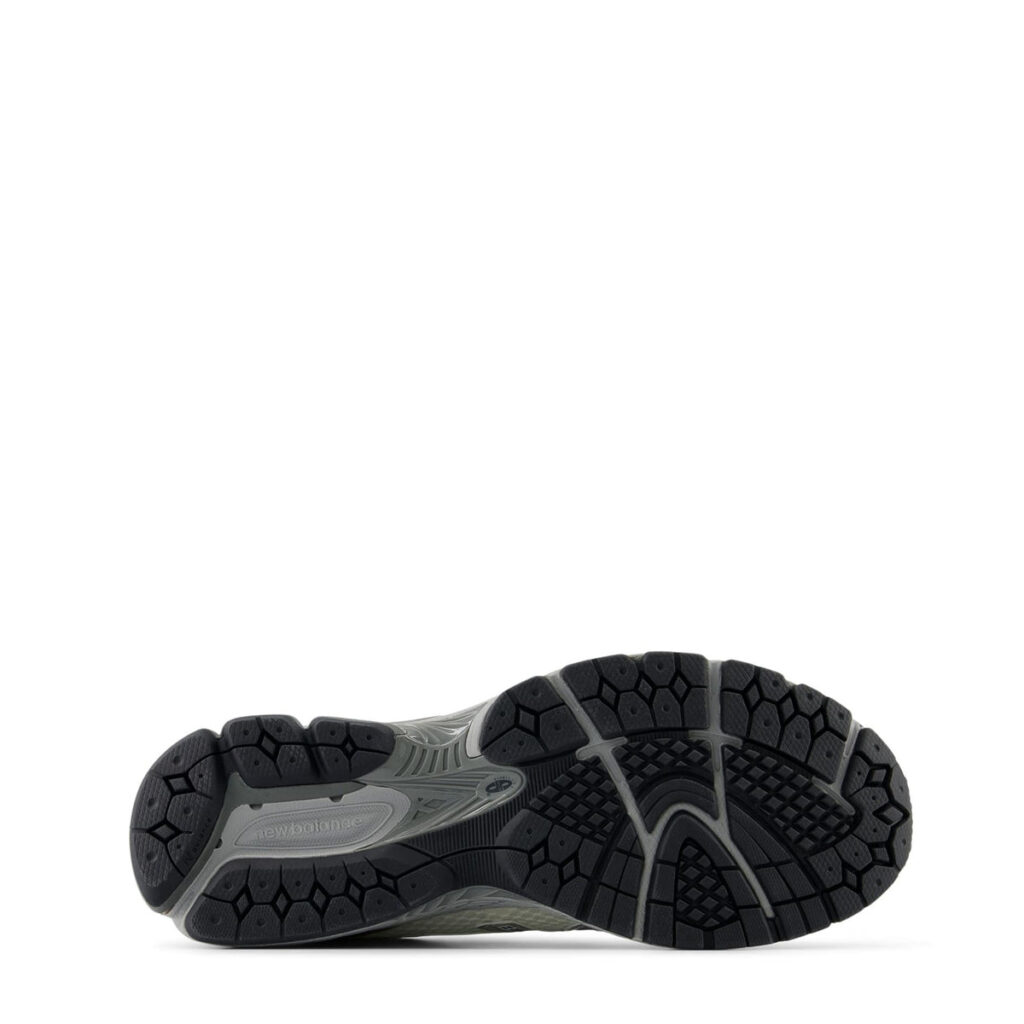 New Balance Womens 860v2 Sea Salt / Golde Metallic / Harbour Grey