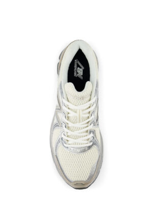 New Balance Womens 860v2 Sea Salt / Golde Metallic / Harbour Grey
